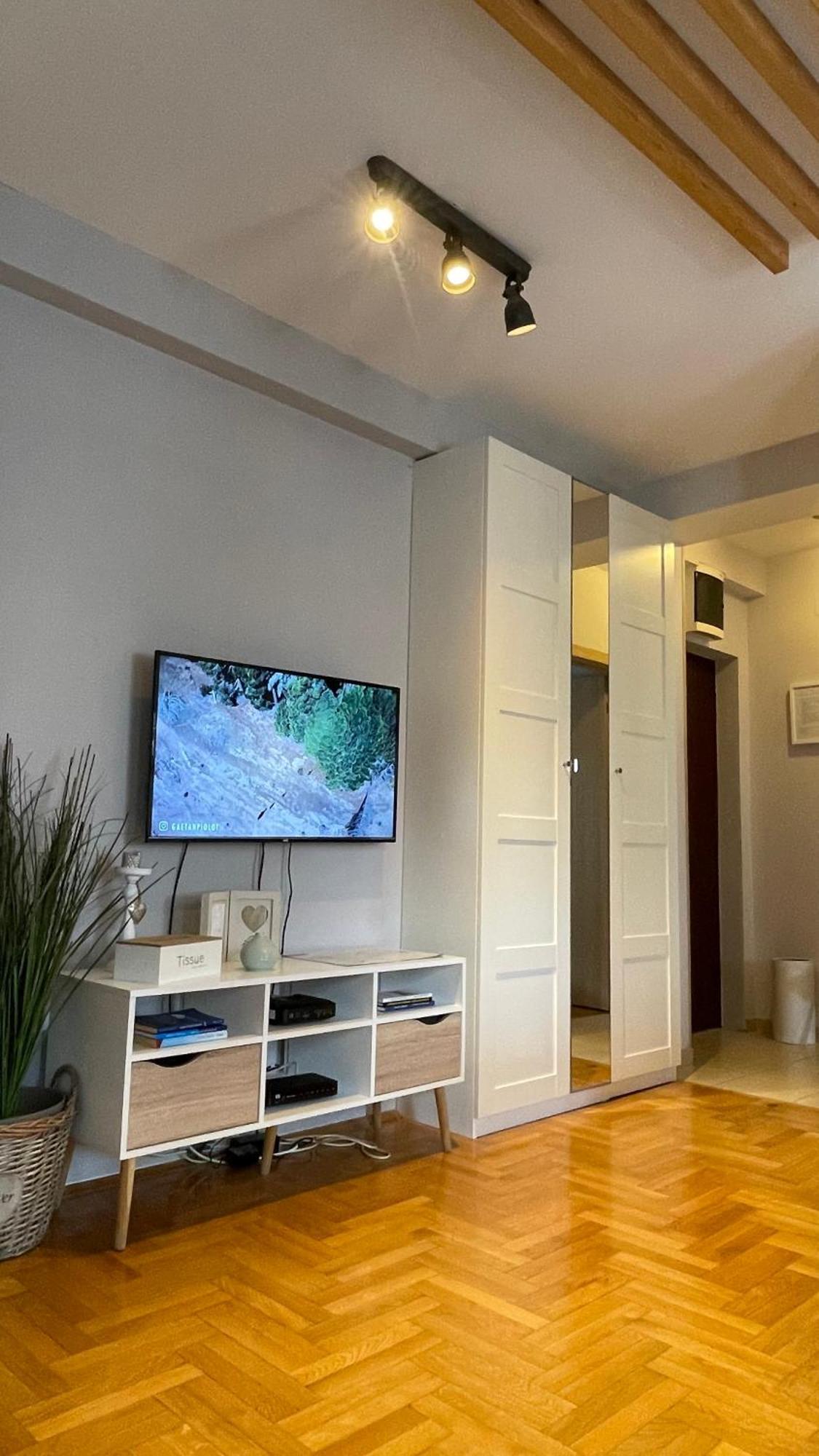 Apartment Cerska Mrb Belgrado Exterior foto